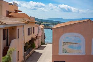 Veranda borgo Isola Rossa img19