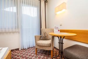 Double Room with Extra Bed room in Hotel Pongauerhof