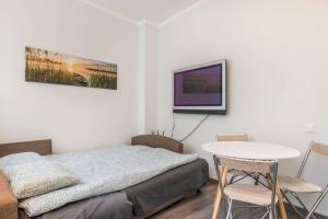 Latgales139 6 can stay Park in front of the house Free parking behind the fence Self check in out