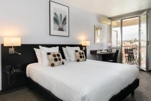 Hotels Best Western Hotel Mediterranee Menton : photos des chambres