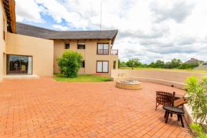 Waterberg House at Zebula - 8 adults and 4 kids under 10 years