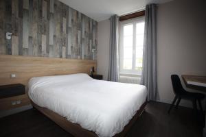 Hotels Contact Hotel - Hotel Le Lion d'Or Lamballe : photos des chambres