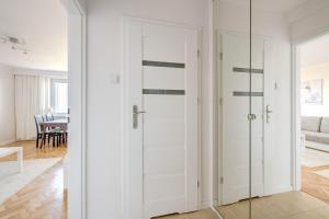 Dom House Studio Apartment with Sea View