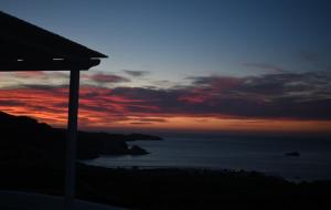 Anatoli - Traditional little house!!! Milos Greece