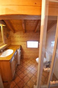 Chalets Chalet de 5 chambres avec terrasse amenagee et wifi a Champagny en Vanoise : photos des chambres