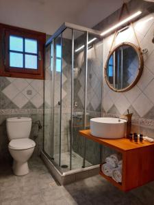 La Petri Studios with Fireplace & View