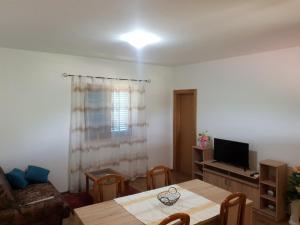 Apartment and Rooms Hacienda Stelio