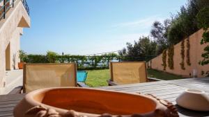 Jasmine Glyfada Beach