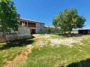 Apartment and Rooms Hacienda Stelio