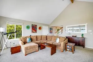 The Tipsy Kraken - Salishan Beach