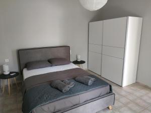 Quiet country house #1