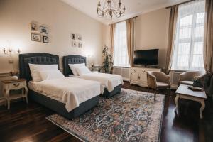 Standard Twin Room with Balcony room in Rudolf-Ház Boutique Hotel