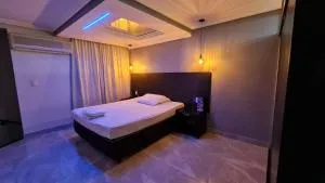 Gran Motel - 塔瓜汀加