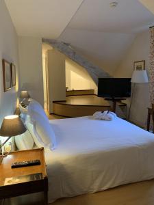 Hotels Hotel Villa Navarre - Les Collectionneurs : Chambre Double Supérieure avec Accès au Spa