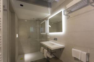 Deluxe Zimmer mit Kingsize-Bett