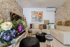 Bale Luxury House - 4hvězdičkové hotely ve městě Bale