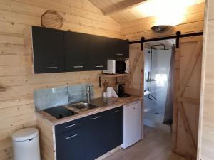 Maisons de vacances Gites entre mer et campagne, 3km de Berck les chalets du Fliers : photos des chambres