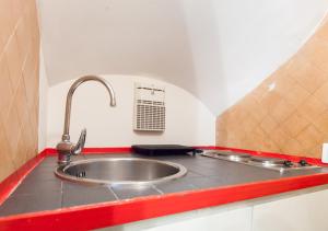 Independent in Trevi Fountain - Spain square