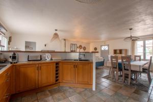Maisons de vacances Sejour pour neuf personnes a Noirmoutier en l Ile : photos des chambres