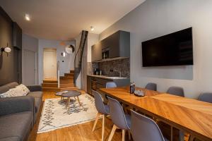 136 - Urban Beaumarchais Voltaire