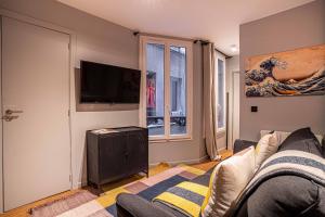 136 - Urban Beaumarchais Voltaire