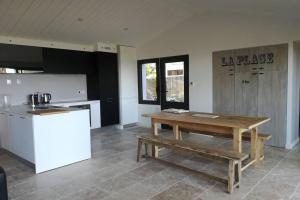 Maisons de vacances Villa Ile de Re avec acces mer du jardin : photos des chambres