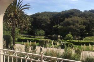 Appartement T2 avec piscine a 100 m de la plage