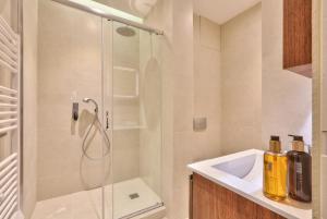 119 - Urban Spacious Apartment Sebastopol