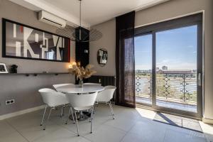 ORANGEHOMES 130 m2 APT with fantastic view to river Danube