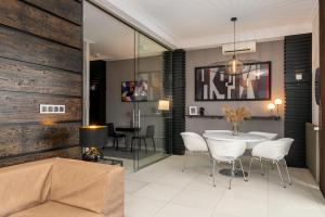 ORANGEHOMES 130 m2 APT with fantastic view to river Danube