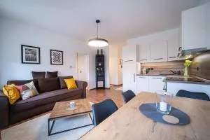 Apartmán U řeky - 伏尔塔瓦河畔赫卢博卡