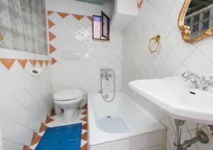 Independent with garden heart of trastevere John Cabot