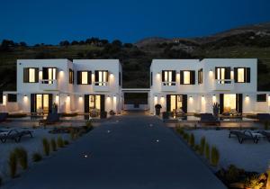 Sereno Natu Villas Skyros Greece