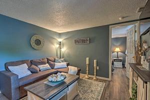 Pool and Boat Ramp Access Big Bear Resort Condo