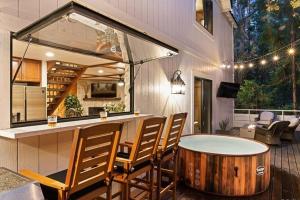 Three-Bedroom House room in Serene Blue Jay Getaway - Hot Tub & Outdoor Living home