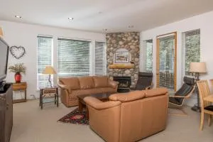 Snow Star - 1 - Gimlet