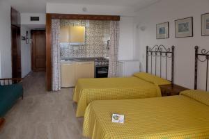 APARTAMENTOS CHINASOL (OFERTAS)