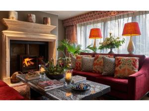 Oppulent Lansdown Crescent Mews House with Free parking - Pass the Keys