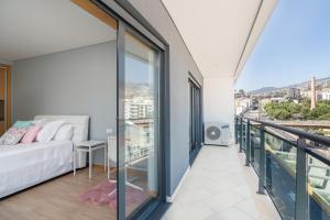 Luxurious Apartment Funchal - Casa Valentina - Rent2U, Lda