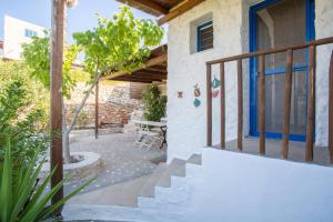 Lavender home with amazing views! Paros Greece