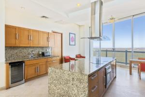 Luna Blanca Penthouse by Kivoya