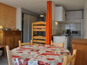 Appartements Studio Les Deux Alpes, 1 piece, 4 personnes - FR-1-348-212 : photos des chambres