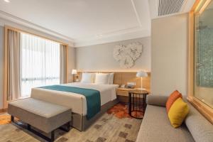 Holiday Inn Bangkok by IHG