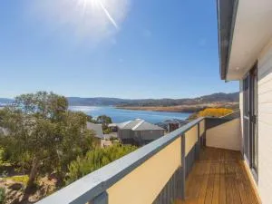 Lakehaus 2 of 11 Rainbow Drive - Berridale