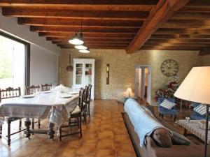 Maisons de vacances Gite Bellou-sur-Huisne, 5 pieces, 7 personnes - FR-1-497-29 : photos des chambres