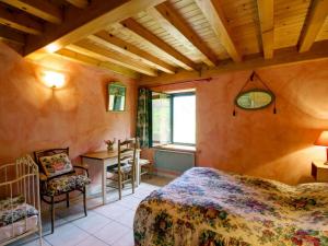 Maisons de vacances Gite Marols, 4 pieces, 6 personnes - FR-1-496-1 : photos des chambres