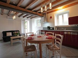 Maisons de vacances Gite Marchainville, 2 pieces, 2 personnes - FR-1-497-84 : photos des chambres