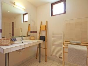 Maisons de vacances Gite Juvigny-Sous-Andaine, 6 pieces, 12 personnes - FR-1-497-18 : photos des chambres