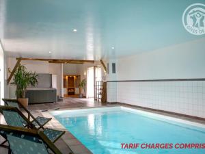 Maisons de vacances Gite Saint-Just-la-Pendue, 7 pieces, 12 personnes - FR-1-496-54 : photos des chambres