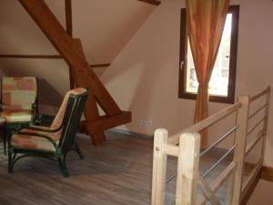 Maisons de vacances Gite Chaon, 4 pieces, 6 personnes - FR-1-491-185 : photos des chambres